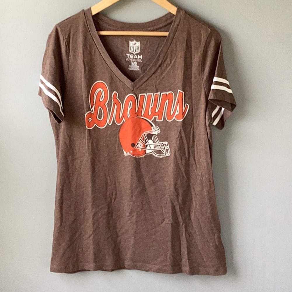 Cleveland Browns V-neck Short Sleeve T-Shirt Size Large